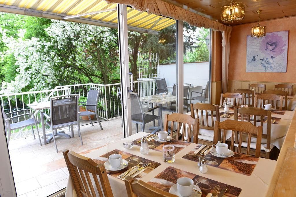 Burghotel Stammhaus Nuremberg Bagian luar foto