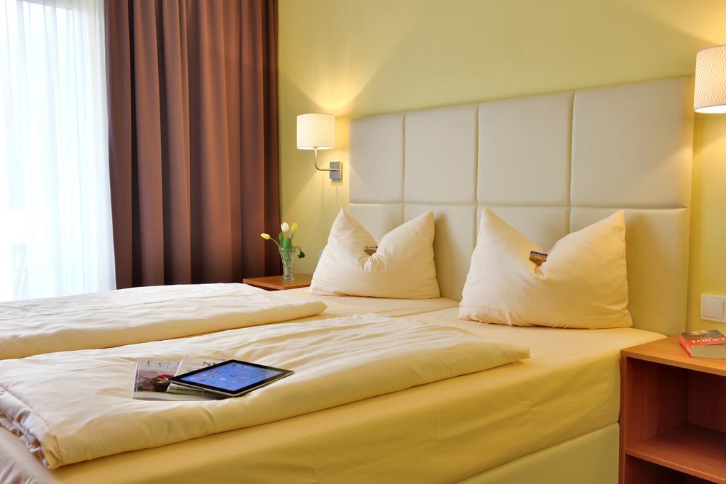 Burghotel Stammhaus Nuremberg Bagian luar foto